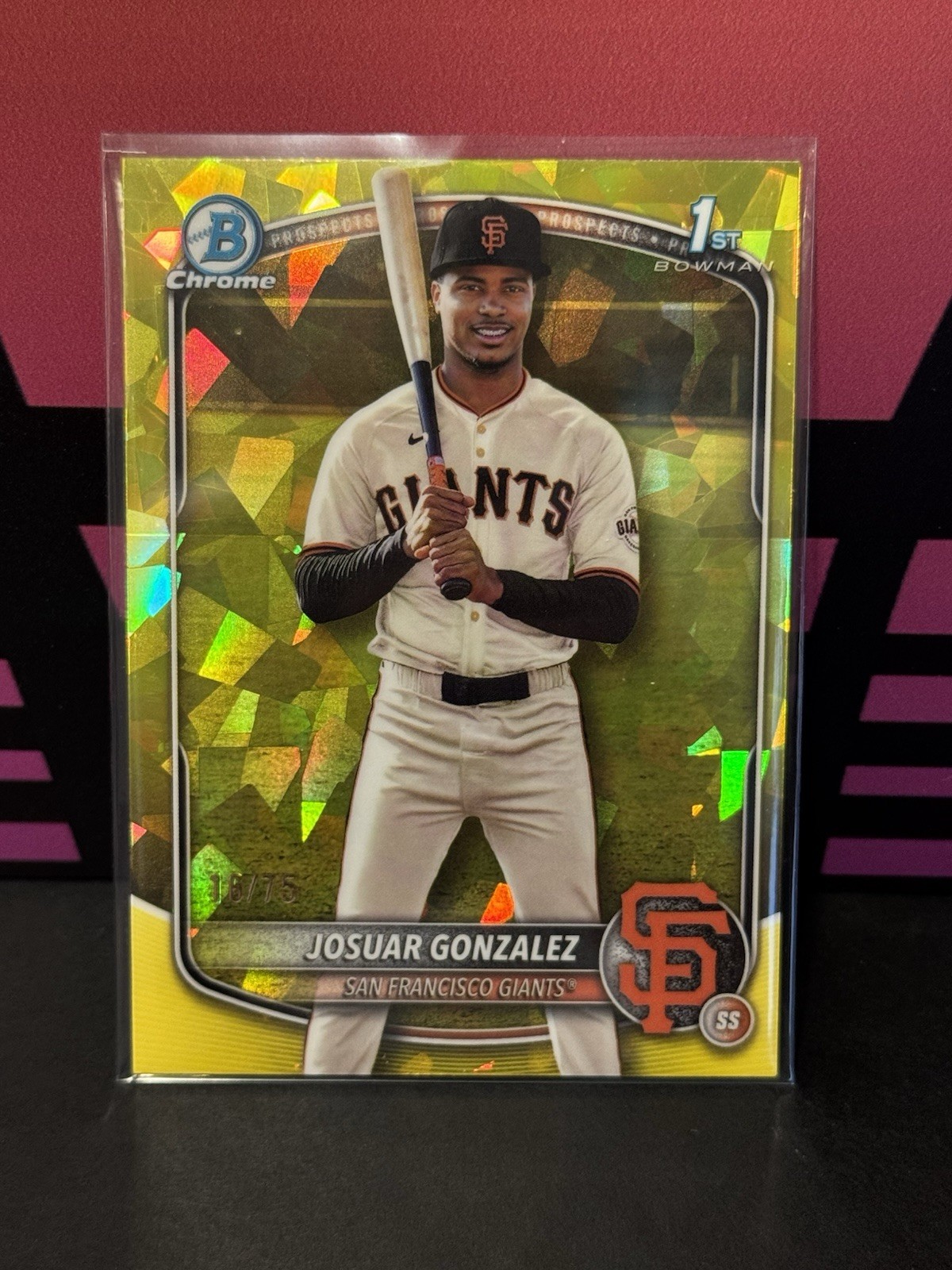 2025 Bowman Chrome Sapphire 1st Josuar Gonzalez Yellow Refractor /75