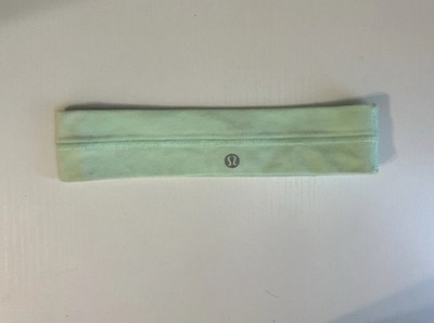 Lululemon Fly Away Tamer Headband