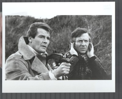 That Lucky Touch 8x10 B/W Still Roger Moore Comedy