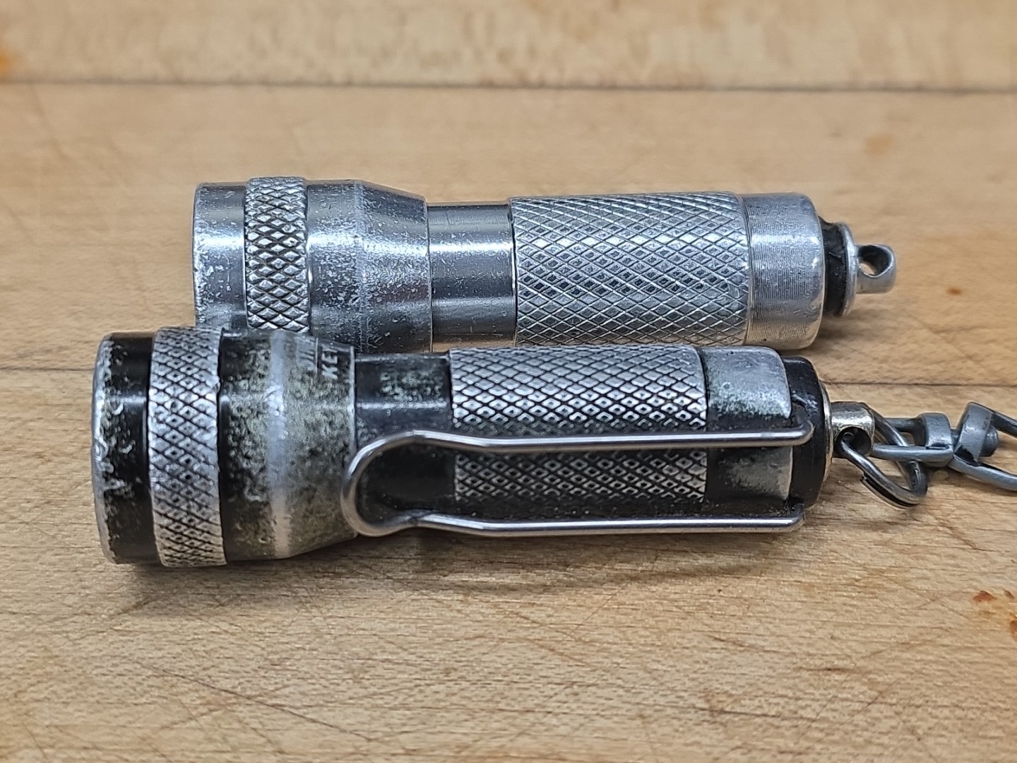 2 Stream Light “Key Mate” Keychain Mini Metal FLASHLIGHT Fob Ring Lights