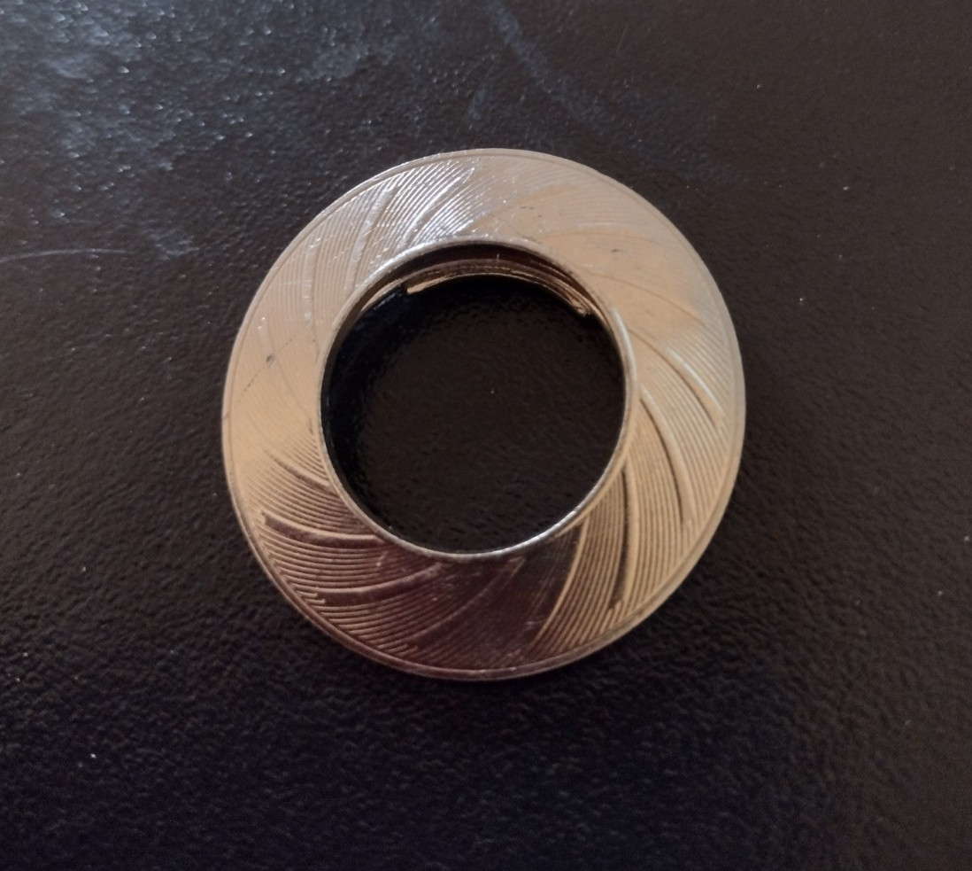 Silvertone Round Scarf Clip Germany