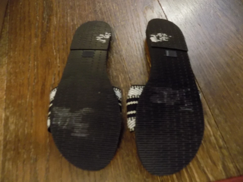 Chanclas Havaianas St Tropez Fita negras blancas con tanga para mujer talla 6 7 37-38 Foto 4 de 4