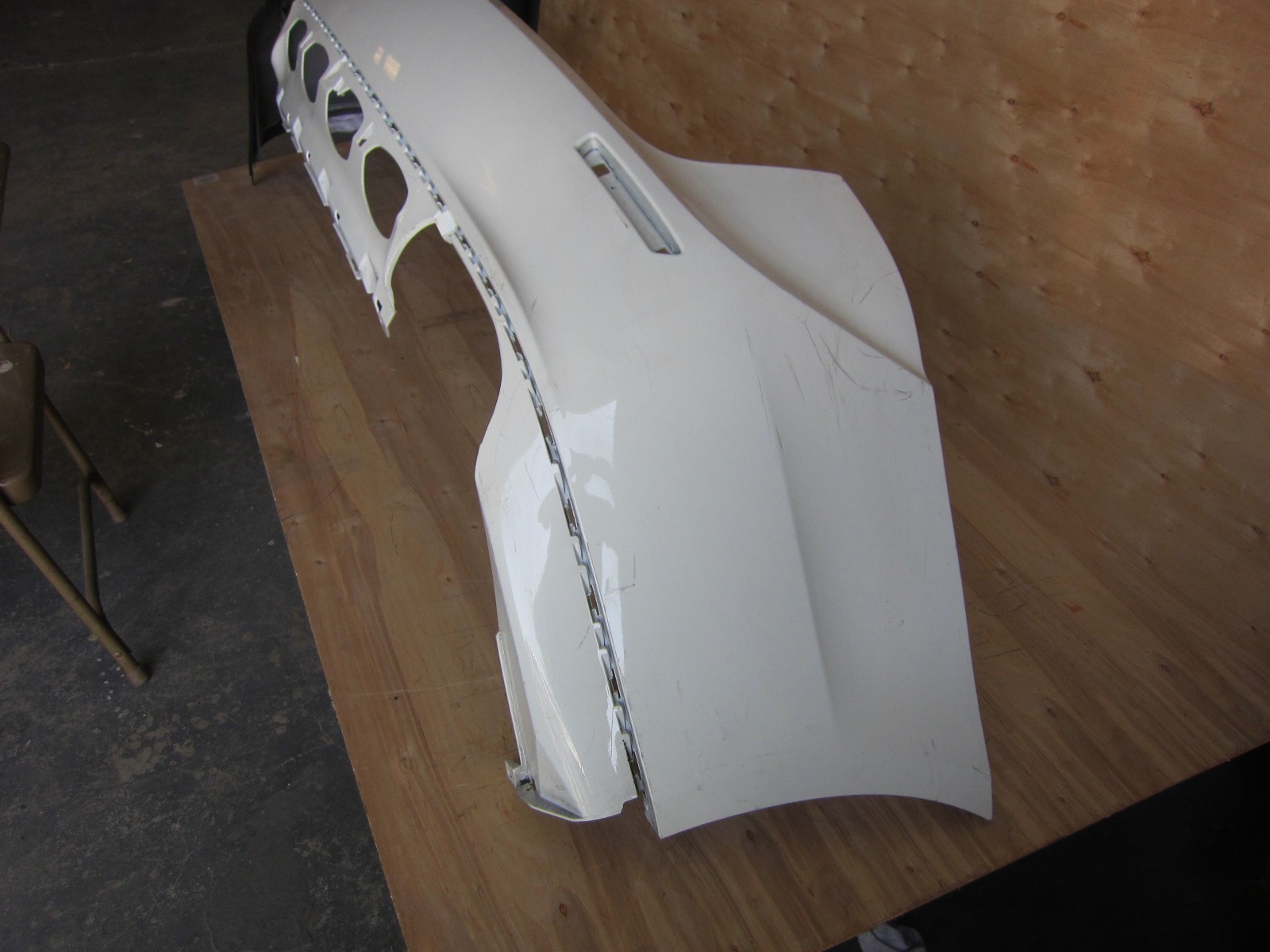 Maserati Ghibli OEM Rear Bumper Cover.White. Part# 673004365, 2014-17