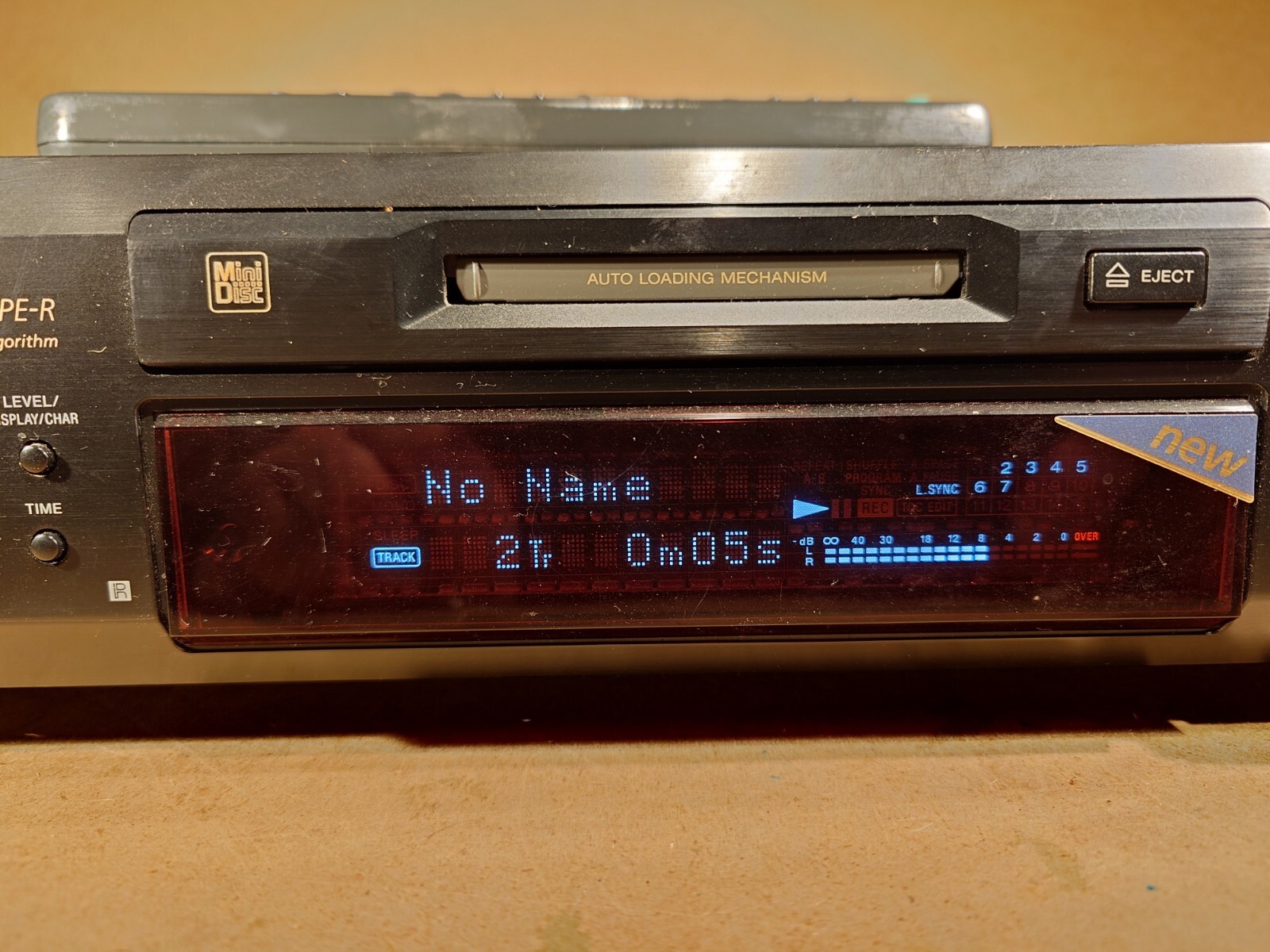 SONY MDSJE530 MINI DISC PLAYER RECORDER WORKS PERFECT INC REMOTE BLACK