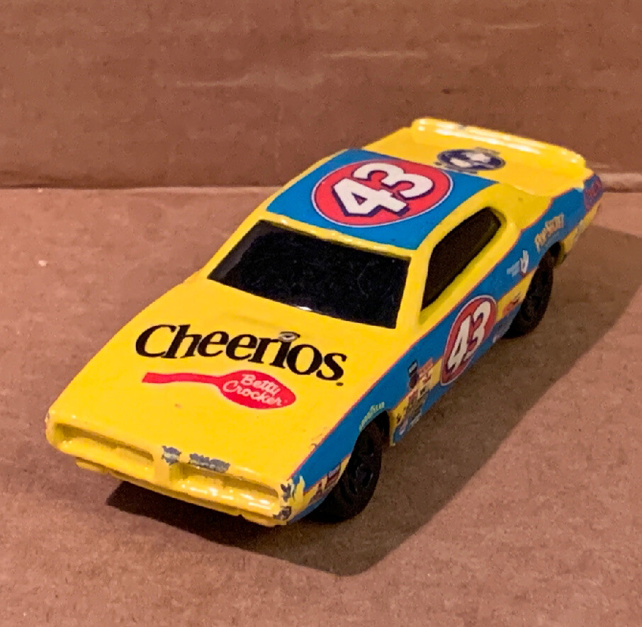 richard petty hot wheels car