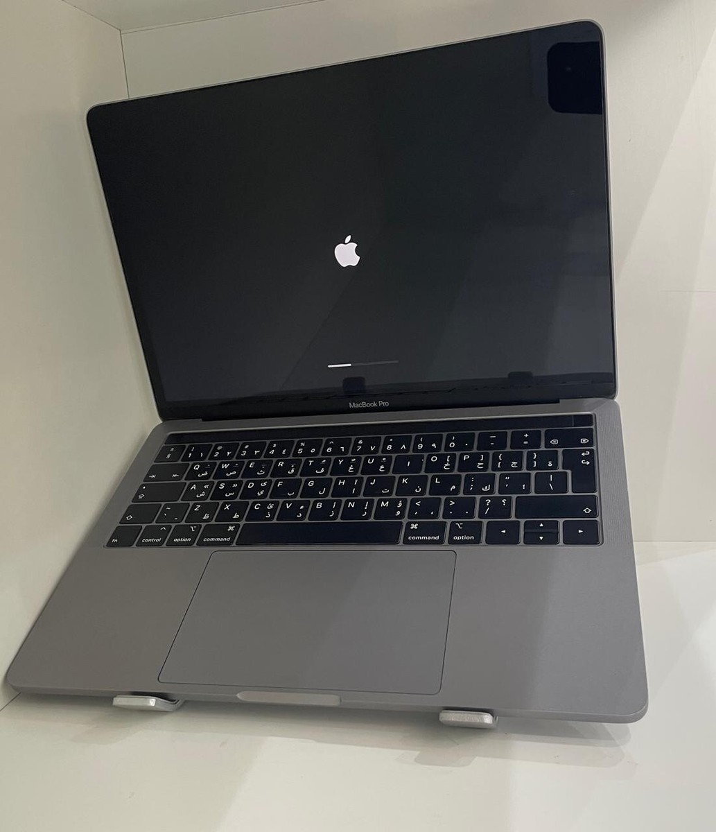 Macbook pro 2018 Core i5,8GB RAM, 256 GB SSD,English KB Macbook pro 2018 Core i5,8GB RAM, 256 GB SSD,English KB