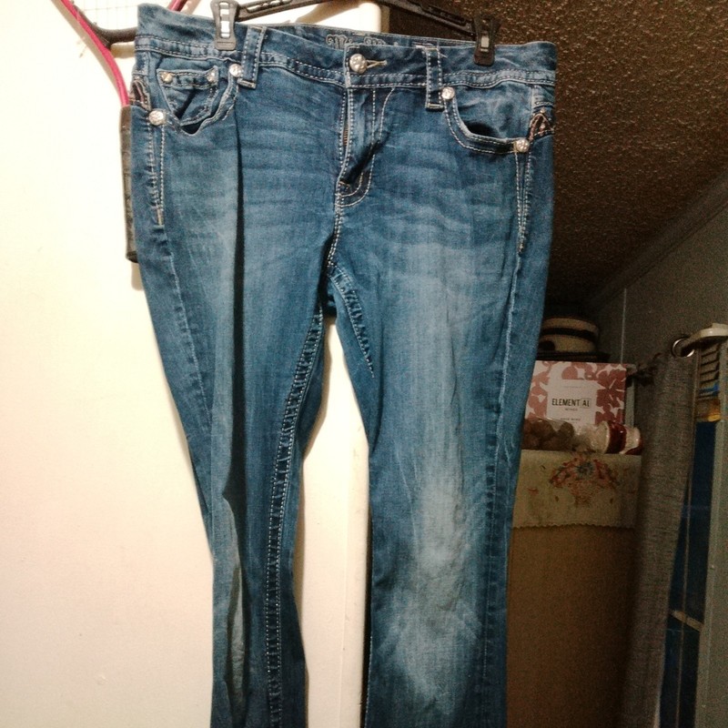 MISS ME EMBELLISHED SKINNY JEANS SIZE 30 inseam 31