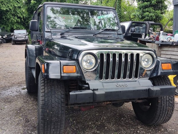 eBay - Jeep Wrangler Sport Petrol