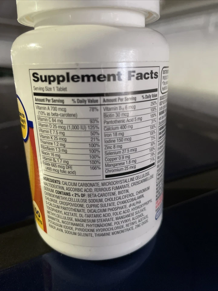 Comprimidos de suplemento multivitamínico/multimineral Equate One Daily para mujer 100 comprimidos Foto 2 de 2