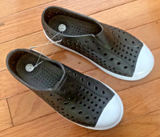 New Unisex Sports Water Shoes Beach, Pool, Water Sport Rubber Clogs Size 2-4