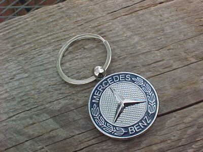 MERCEDES BENZ KEY RING  OL SKOOL BLUE LOGO RARE FIND EXCELLENT CONDITION!