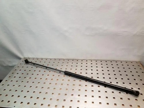 VW PASSAT Variant B6 3C5 Motorhaubenstrebe vorne rechts 3C0823359A 25123122