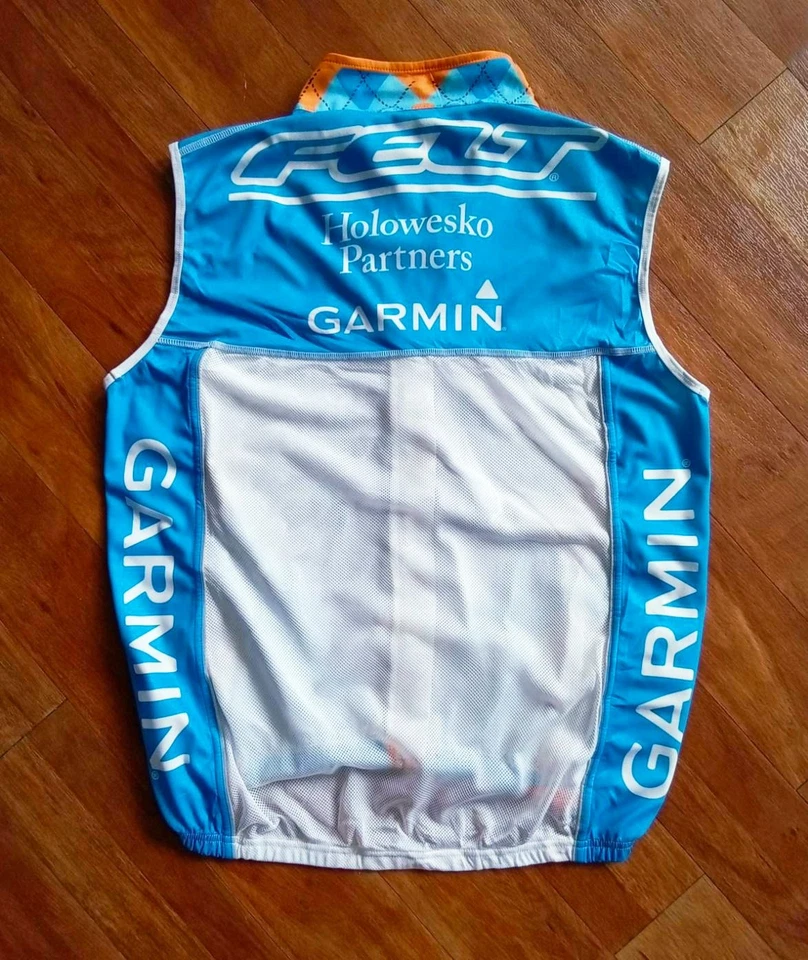 2009 Garmin Felt Team Wind Vest Cycling Jersey — Pearl iZUMi / Slipstream — S/M - Image 3 of 4