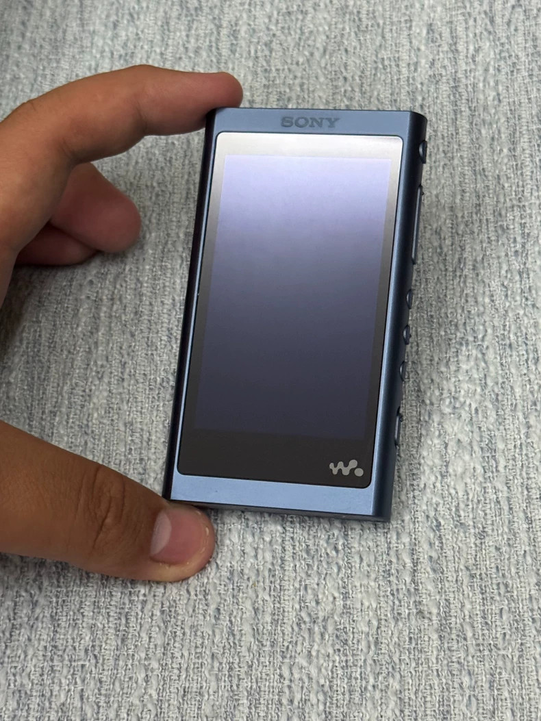 Sony Walkman NW- A55 MP3 Music Player 16GB High-Resolution Audio