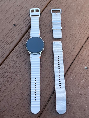 Samsung Galaxy Watch 7 44mm-Charger not included-Two Watch Bands-Gray