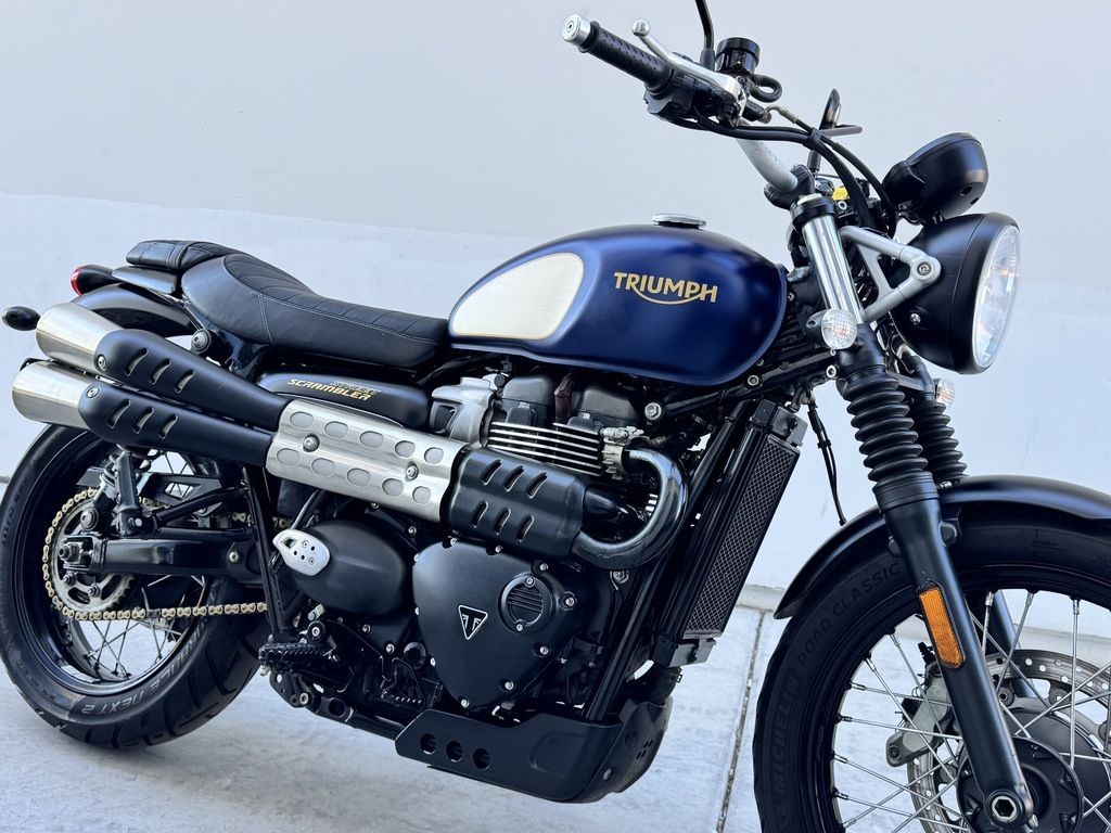 2022 Triumph Street Scrambler Gold Line Matte Pacific Blue