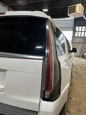 15 16 17 18 19 20 CADILLAC ESCALADE Tail Light Lamp Passenger Right