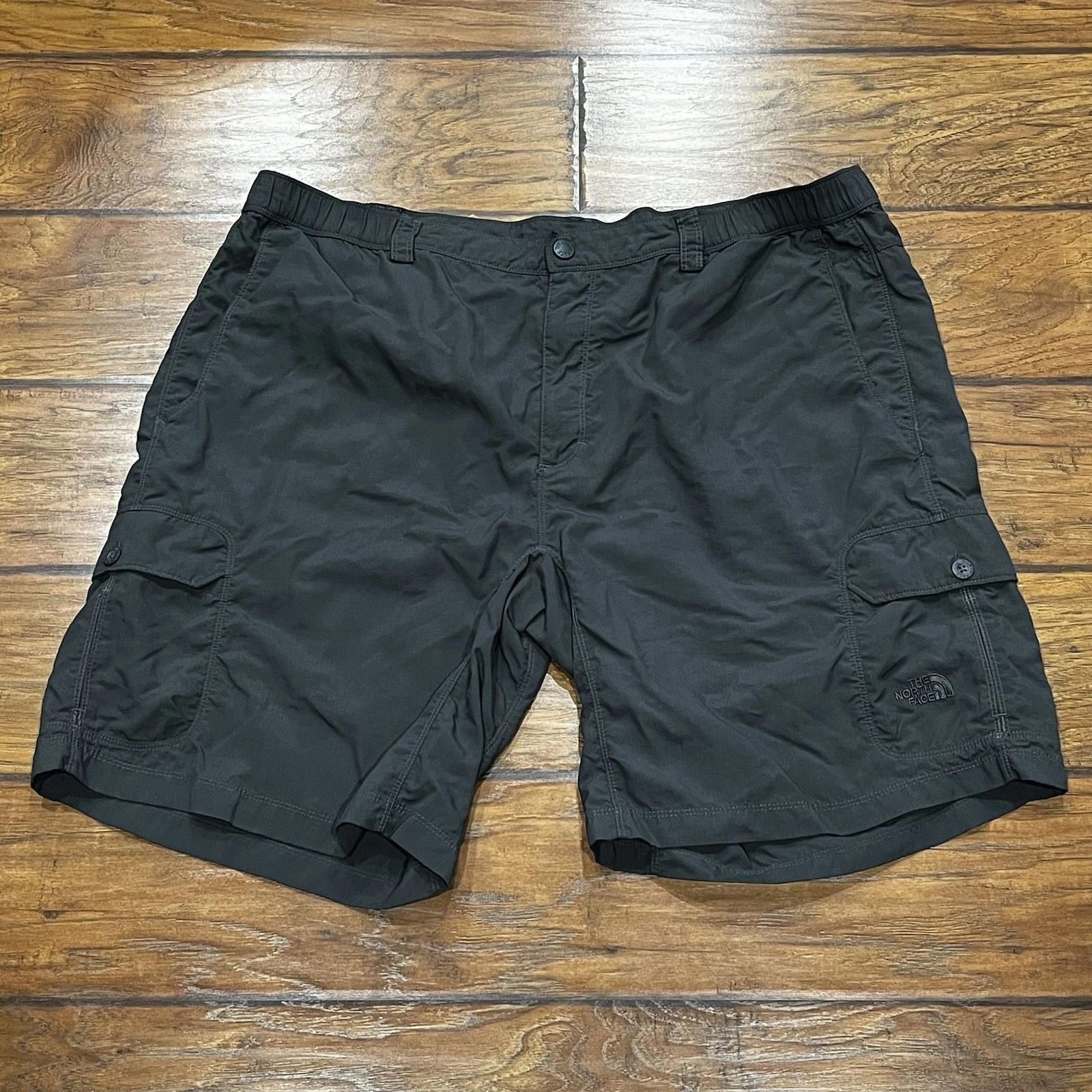 The North Face Shorts Mens 2XL Cargo Nylon Hiking Lightweight Tech Snap Gray