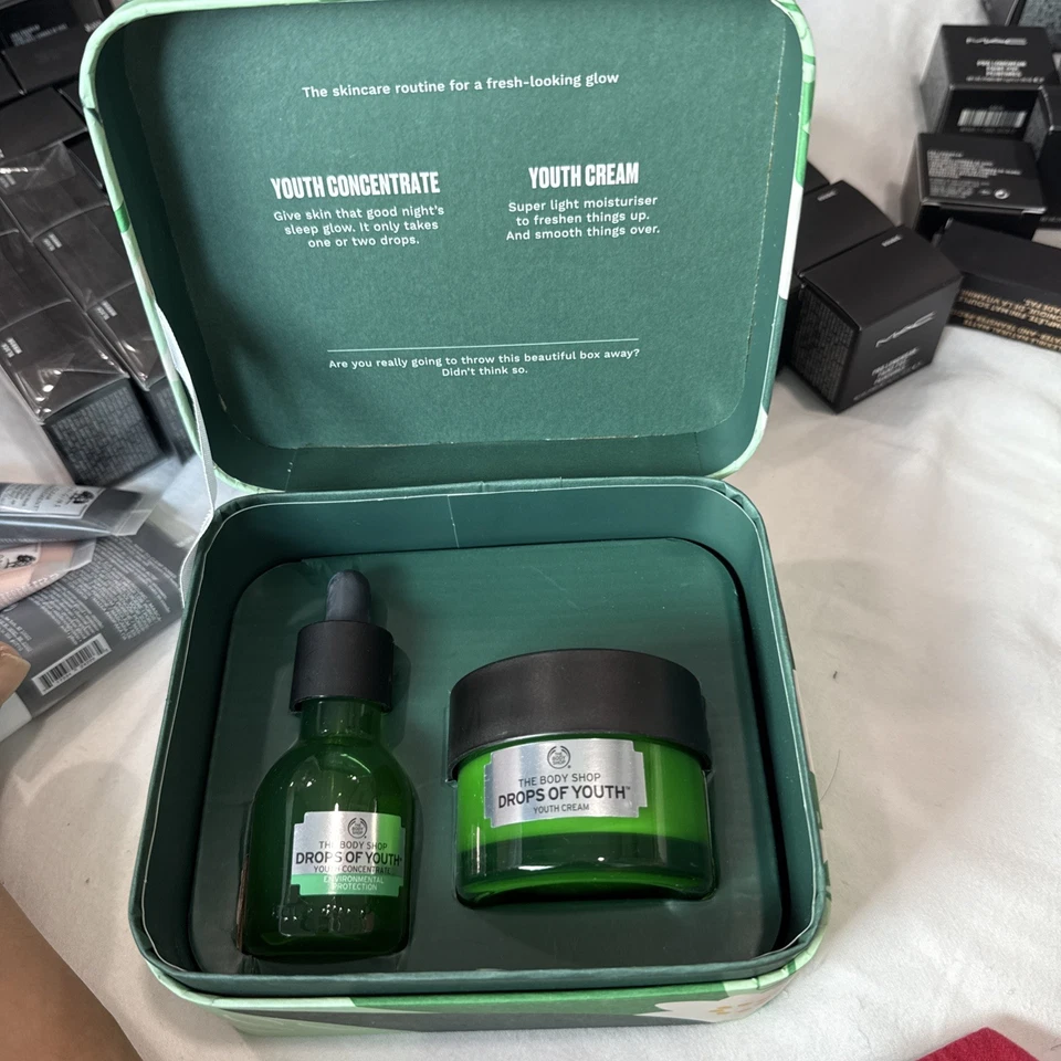 The Body Shop Gotas de Juventud Juvenil Kit Piel Fresca Foto 3 de 3