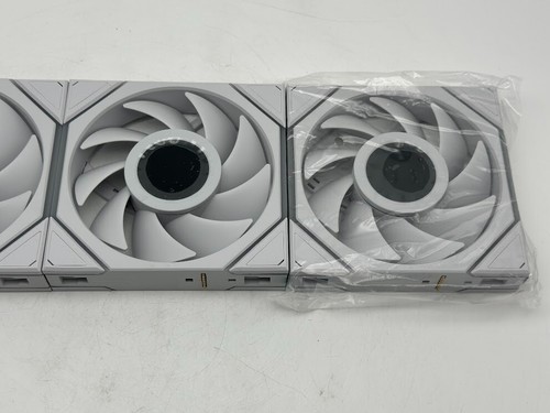 Lian Li UNI Fan TL 120 Daisy Chain Style LCP Fan Blades Triple Pack - White - Picture 4 of 6