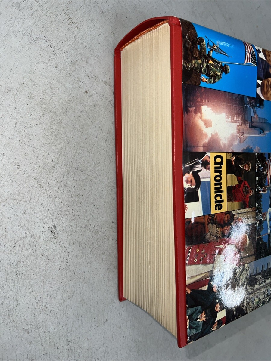 Chronicle of the 20th Century - Hardcover By Daniel, Clifton Chronicle of the 20th Century - Hardcover By Daniel, Clifton
