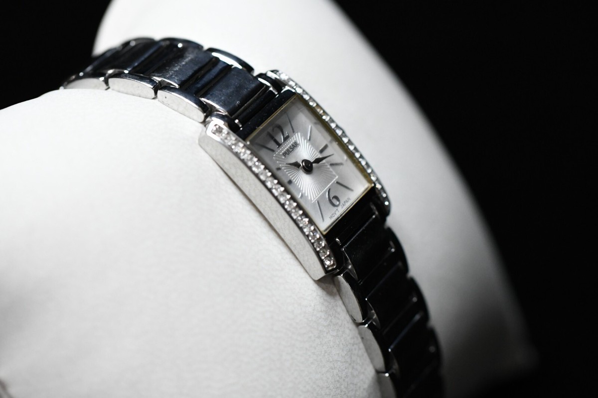 Pulsar Womens Tank Watch 18mm Silver Tone Crystals 1N00-X265 New Battery 6.5\
