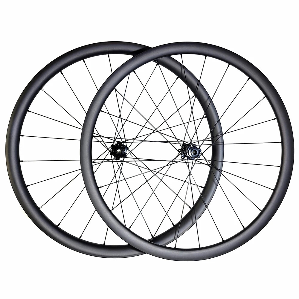 700c Carbon Road Bike Wheelset 40mm Deep 28mm Wide Tubeless 6 Bolts 24Holes