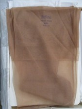 1 PR VINTAGE BUFFLONS 15D SEAMED FULL FASHION NYLON STOCKINGS SIZE 10 MED BEIGE