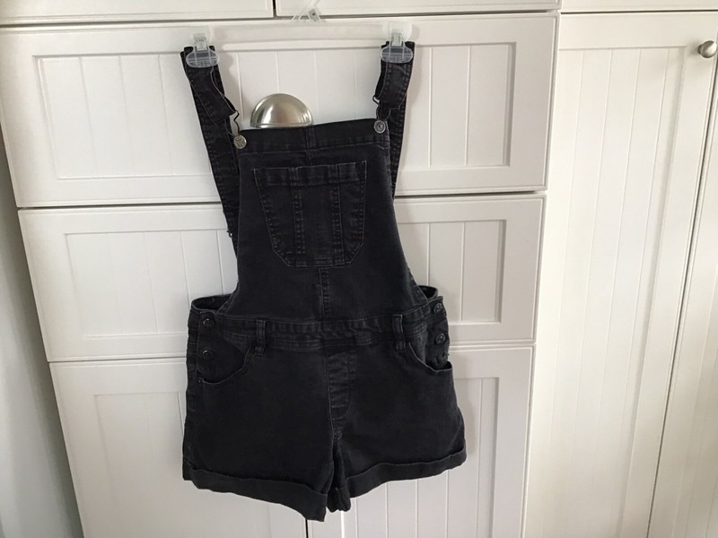 Wallflower Black Girl’s Bib Shorts Size Medium 