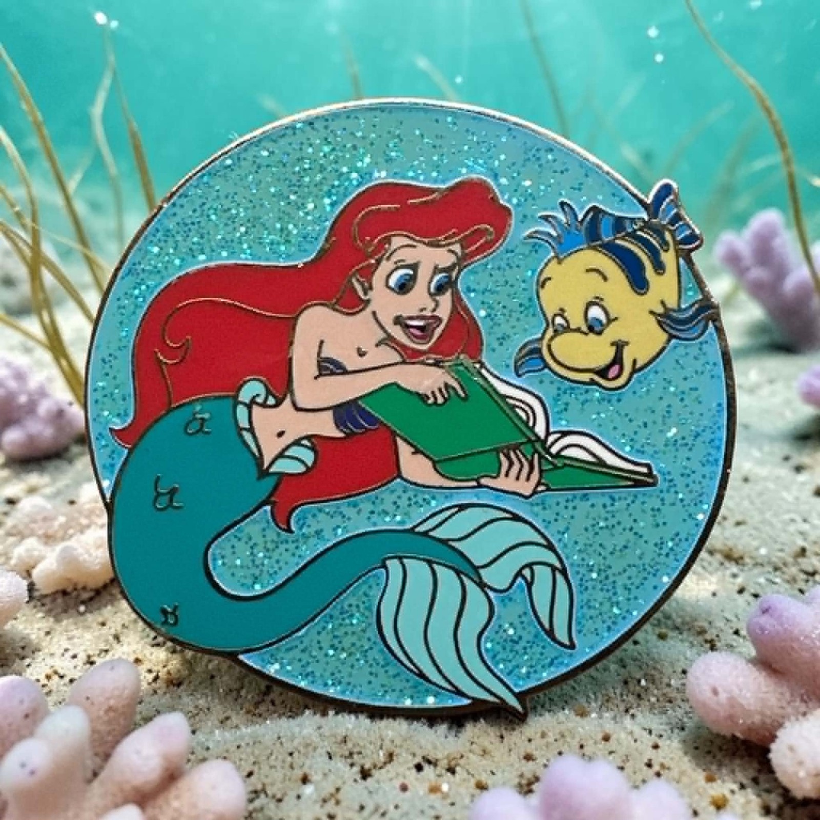 DisneyShopping.com - Ariel/Flounder-Little Mermaid-Treasure Cave Snow Globe Pin