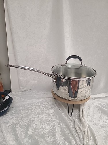 Cuisinart 2.5qt Stainless Steel Saucepan with Cover Model # 7195-18G - Picture 4 of 15