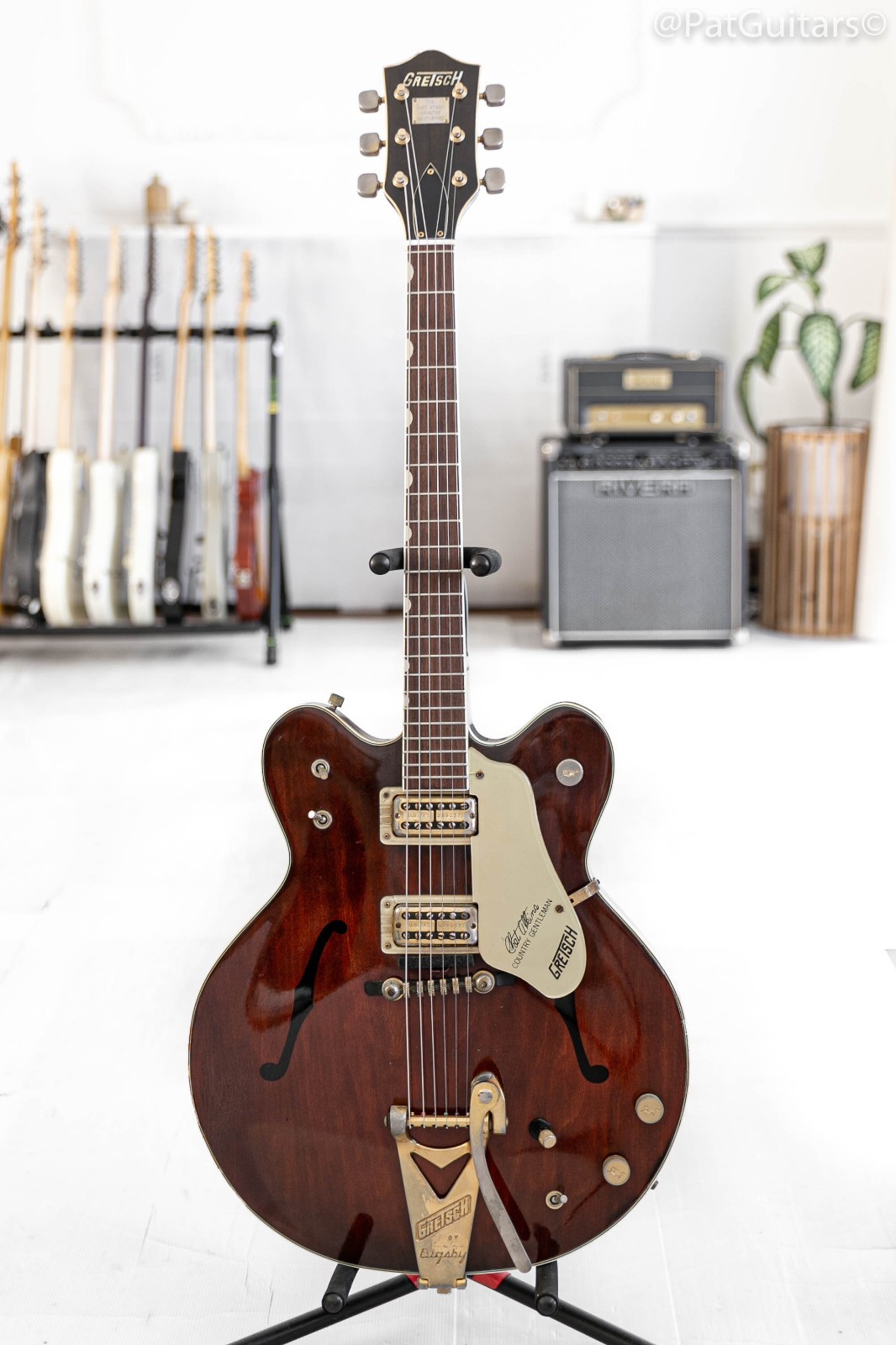 1967 Gretsch 6122 Chet Atkins Country Gentleman in Walnut Brown