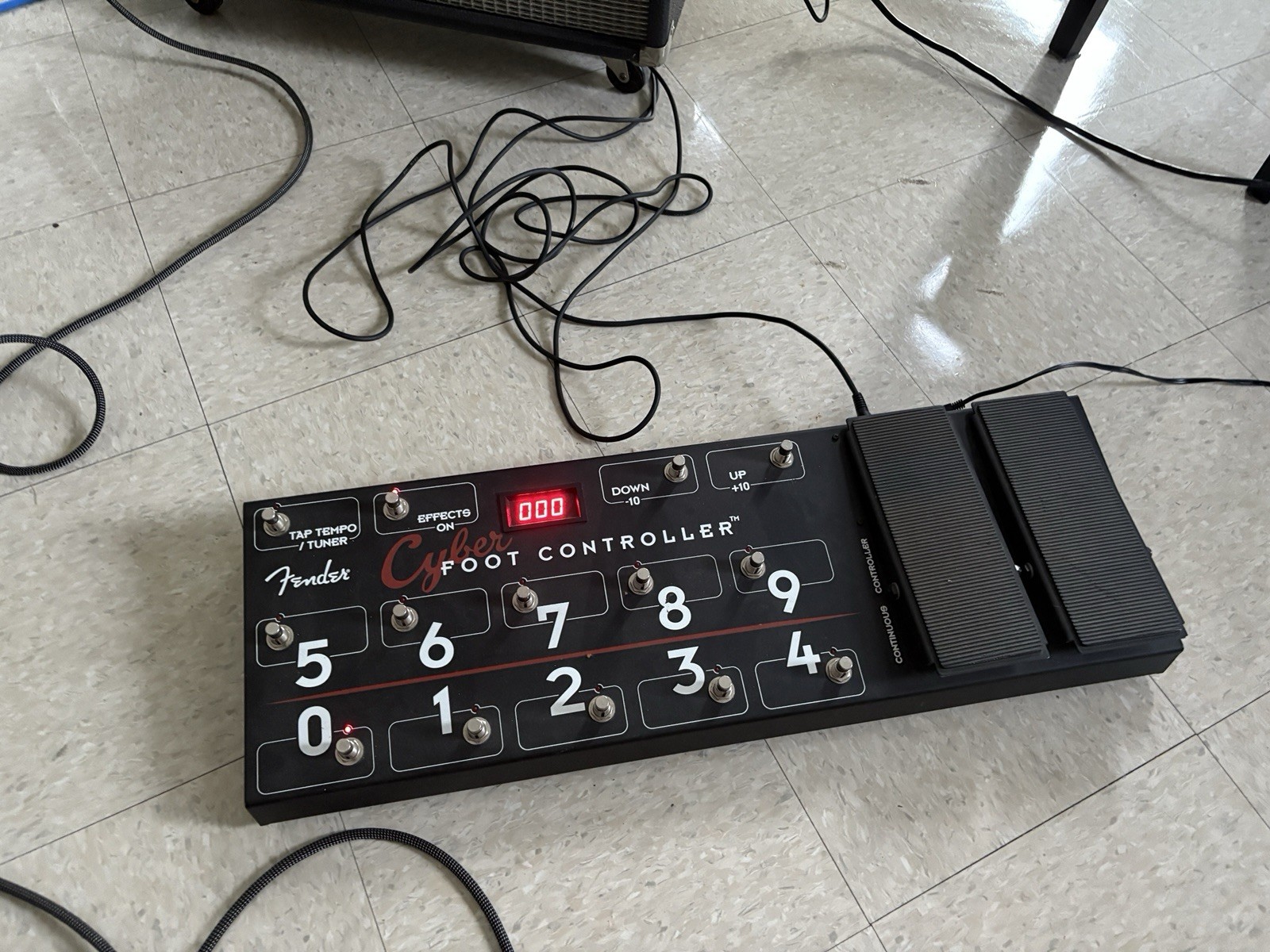 Fender Cyber Twin Combo Amp Foot Controller Pedalboard, Cover & Case, Nashville