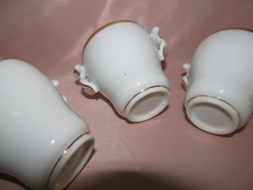 Série de 3 pots à crème porcelaine de Paris blanche et or XIXème - Photo 4 sur 8