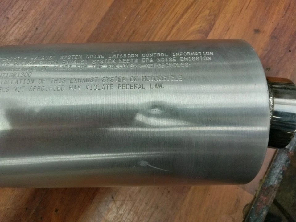 Silenciadores Suzuki Hayabusa. 1999-2007 Ok Shape OEM previamente disfrutado. Foto 4 de 4