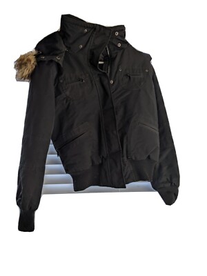   Jacket great for cold weather, loved and really confy.moving to a hot weather 