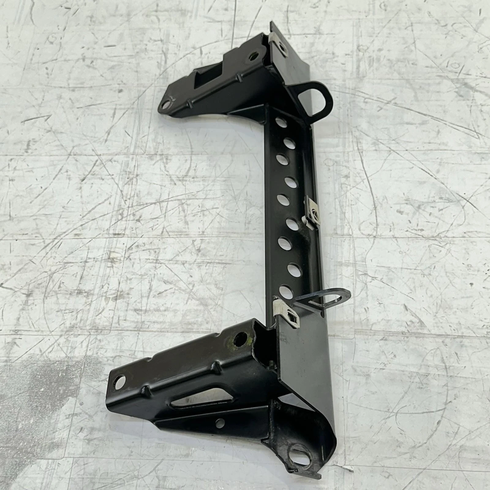 2016 CAN-AM SPYDER RT BRACKET SUPPORT MOUNT FRAME BODY BLACK STOCK