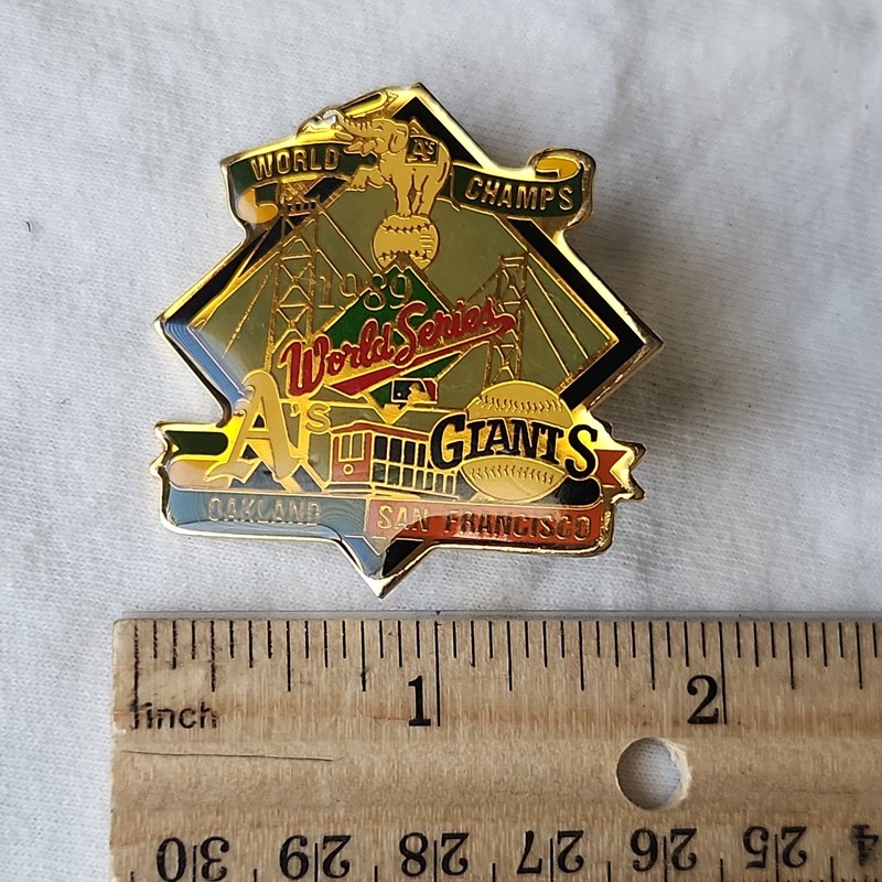 Oakland Athletics A's San Francisco Giants World Champions Pin 1989 MLB Baseball