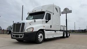 2013 Freightliner Sleeper STK: 15643