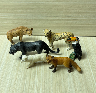 Schleich Wild Animal Figure Lot of 6 Cheetah Panther Fox Wolf Toucan Hyena