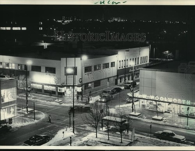 #ad 1985 Press Photo Bright lights highlight downtown Eau Claire Wisconsin $23.88