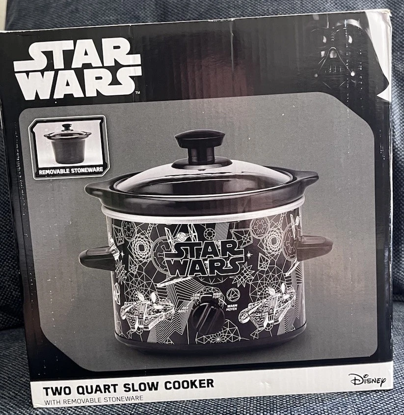 Disney Star Wars LSW-2000CN 2qt Slow Cooker, Removable Stoneware, Black/White