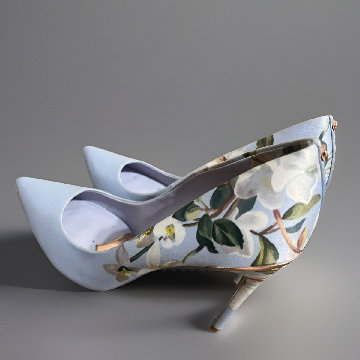 Ted Baker フローラルハイヒール 37.5 Ted Baker London | Shoes | Ted Baker Pink Floral Heels Kawaa