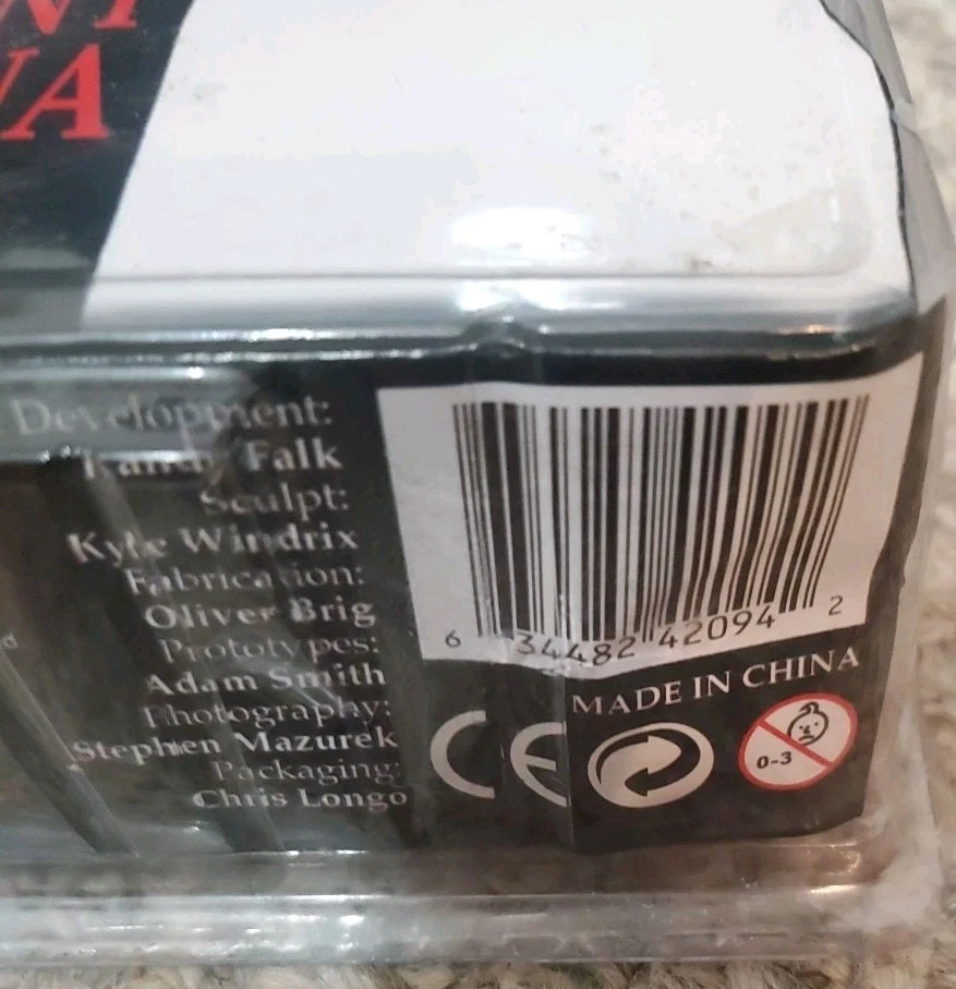 Figura NECA Scarface Al Pacino Tony Montana traje blanco 7 pulgadas Foto 3 de 4