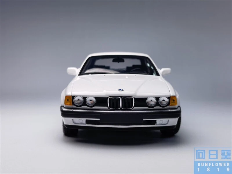 Minichamps 1/18 BMW 730i E32 1986 White Diecast Model Toy Car Gifts For Father - Image 3 of 4