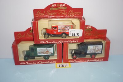 Lledo God Save The Queen 3er Set Die Cast Vans Originalverpackt