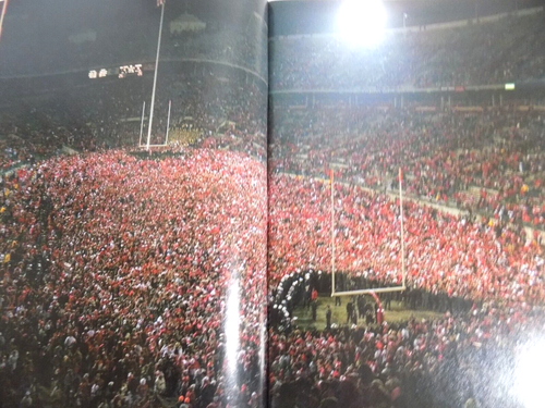 LINDY's MAGAZINE A CHAMPIONSHIP SEASON COLLEGE FOOTBALL NCAAF BATTLE FOR No. 1 - Picture 5 of 12