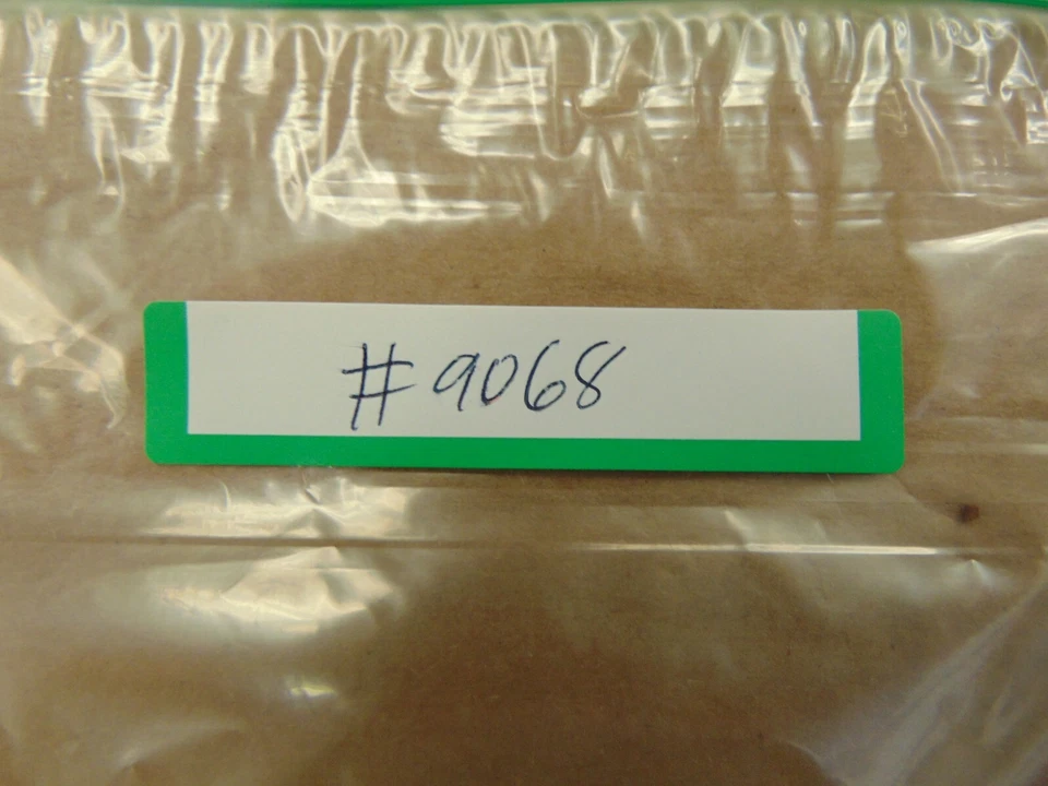 1998-2011 FORD CROWN VICTORIA 5W-20 ENGINE OIL CAP #9068 Foto 3 de 3