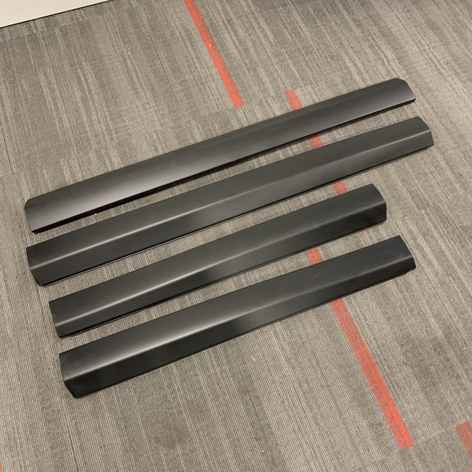 ROLLS ROYCE CULLINAN Door Trim Moldings 2021 OEM BLACK