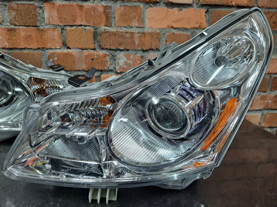 BUEN ESTADO!! Faro HID Nissan JDM SKYLINE V36 INFINITI G35 06-14 OEM Q40 Foto 2 de 4